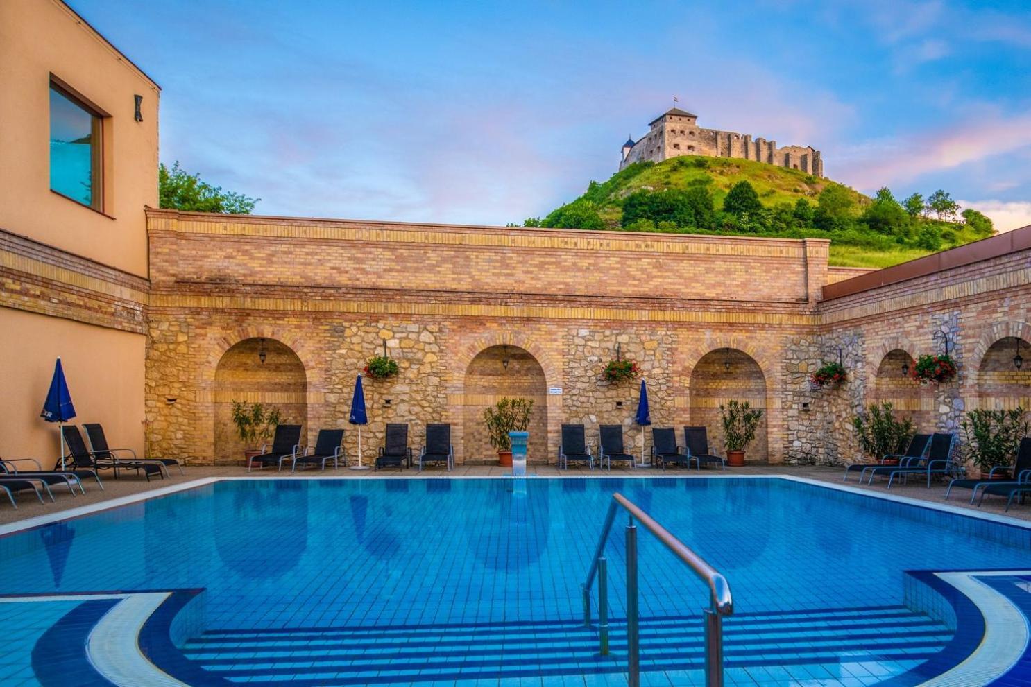 Hotel Kapitany Wellness Sümeg