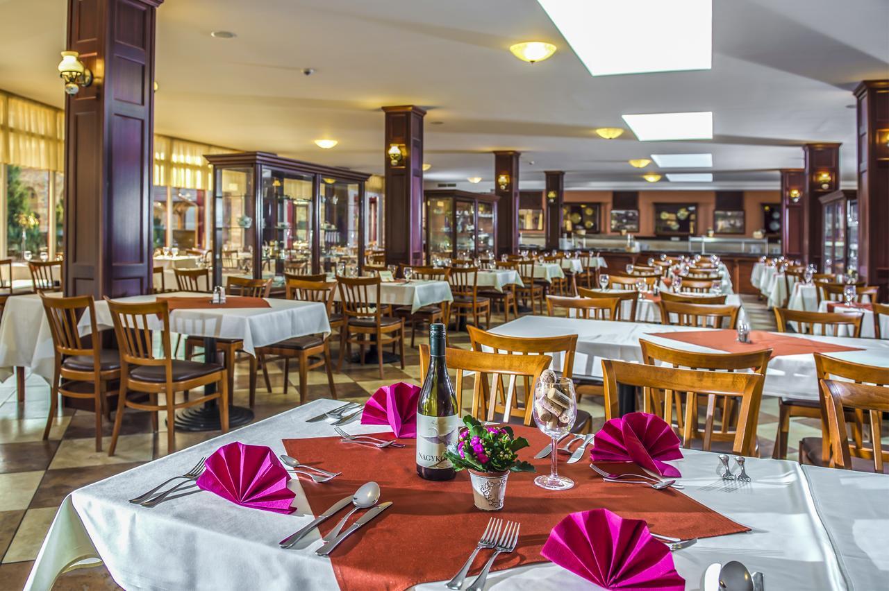 Kapitany Wellness Hotel Sümeg