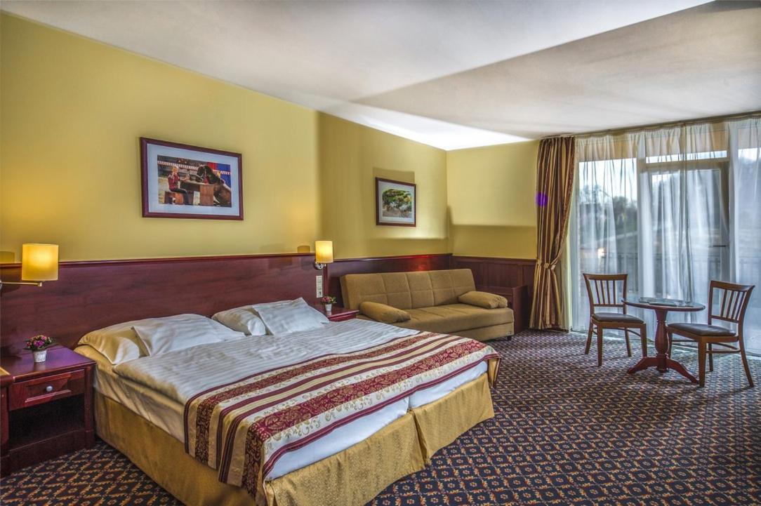 Kapitany Wellness 4*